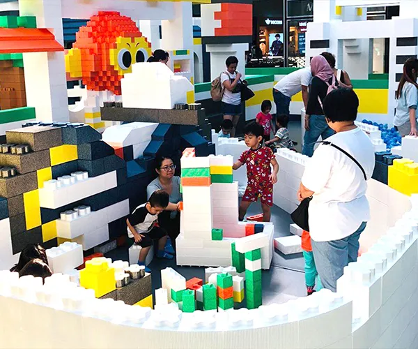 Marina Square Atrium view 3